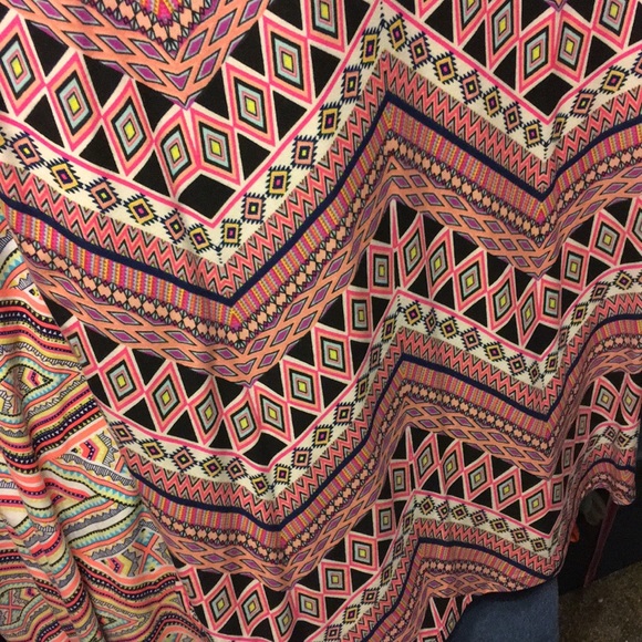 Beautiful dress - Picture 2 of 2